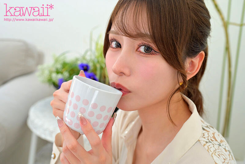 【VR】伊藤舞雪とお忍びお泊まりデートVR プール貸し切って、オシャレなカフェでくつろいで、いっぱいチューして、朝を迎えるまで燃えたぎるSEXして…│伊藤舞雪│ハイクオリティVR│kavr00440