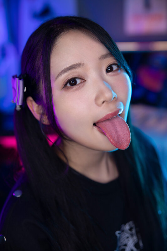 【VR】これぞ8K！顔面特化アングルVR ～フェラごっくん特化！ベロ出して「お口に精子ちょうだい！」懇願！！～ 二葉エマ│二葉エマ│8KVR│vrkm01683